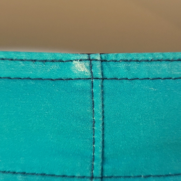 Hollister Mens Swim trunks size 30 - Picture 8 of 10